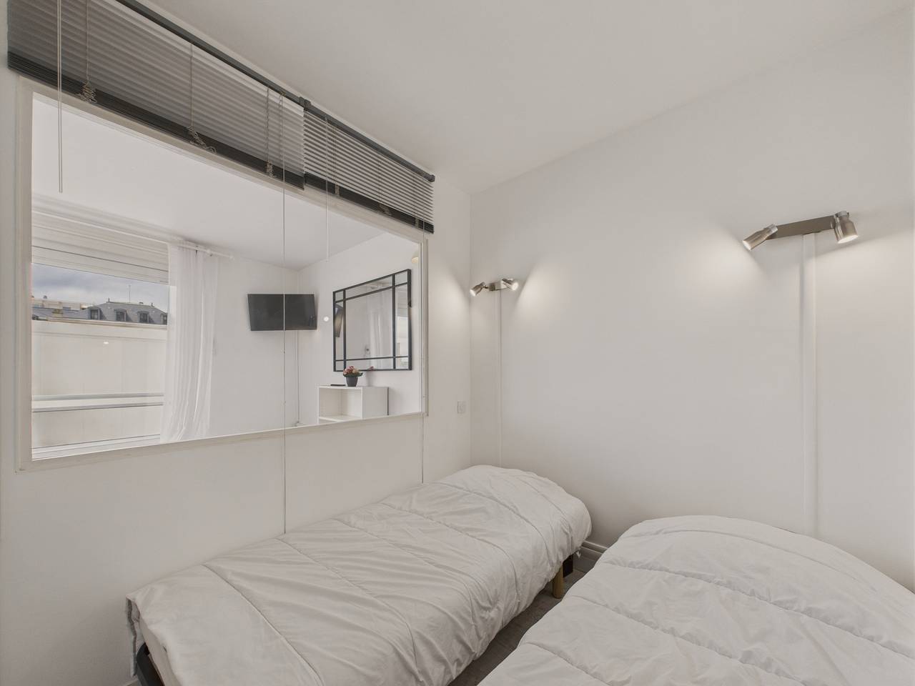 Entire apartment, Vue mer - Appartement pour 2 adultes 2 enfants in Les Sables-d'Olonne, Vendée