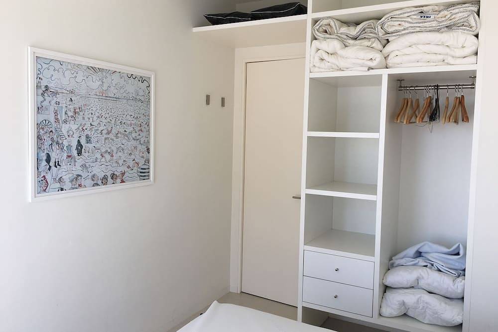 Geheel appartement, Zonnig,modern hoek appartement met frontaal zeezicht in Koksijde-Bad, Koksijde