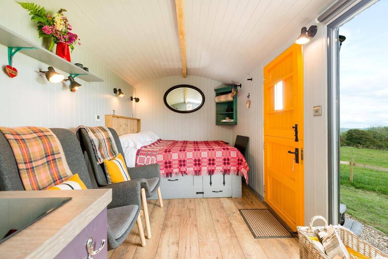 One-Bedroom Chalet in Kidwelly, Carmarthenshire