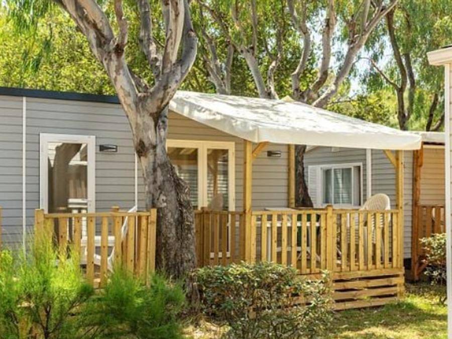 Camping Le Pansard - Mobilhome 6 personnes - Mobil-home | Premium Azure | 2 Ch. | 4/6 Pers. | Terrasse surélevée | Clim. in La Londe-les-Maures, Région de Toulon