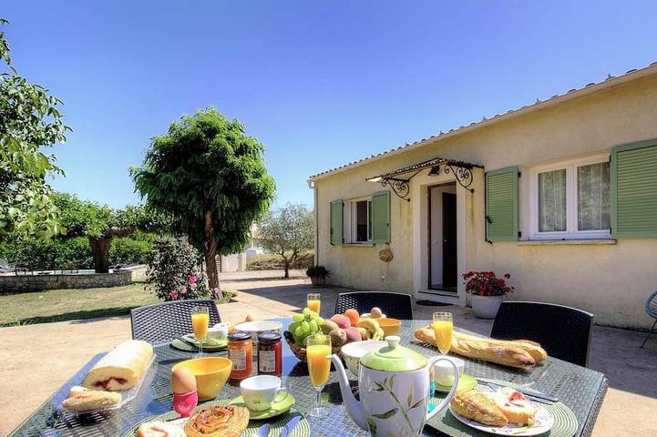 Location de vacances pour 6 personnes, avec terrasse à Pietralba