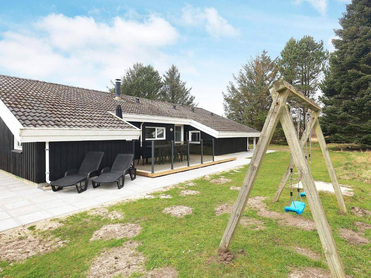 Four-Bedroom Holiday Home in Tversted, Tannisbucht
