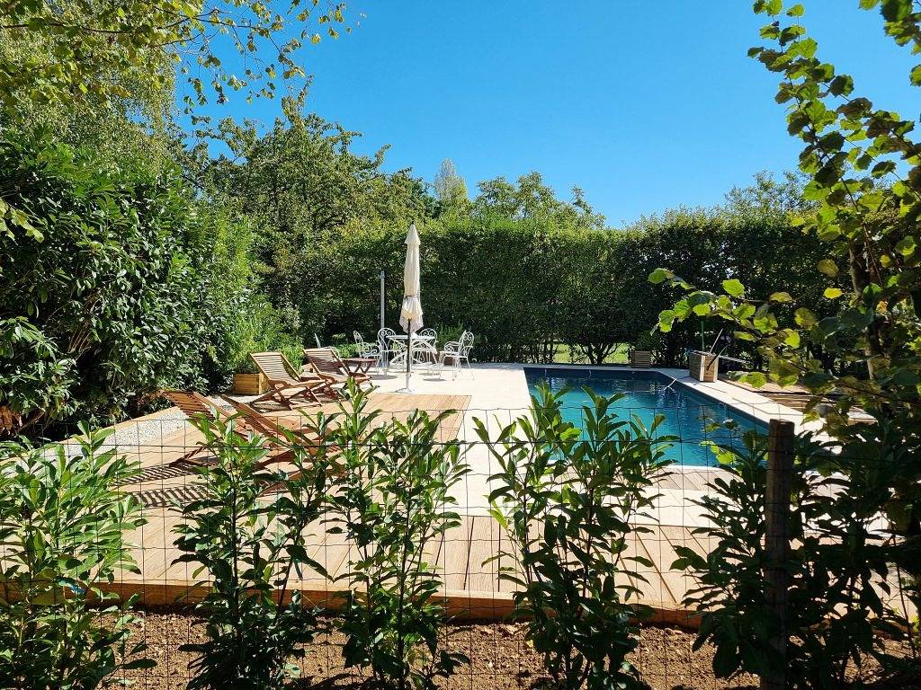 Cottage Sancerre 197 m² 10P 4Ch 6 lits, piscine chauffée in Crézancy-en-Sancerre, Région de Bourges