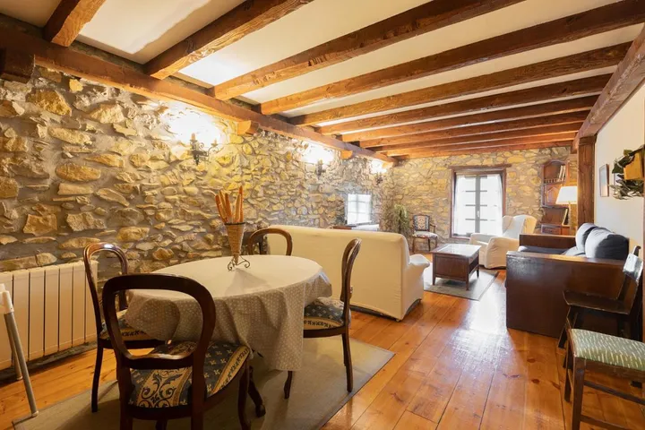 Apartamento de vacaciones para 8 personas, con vistas y jardín - 1