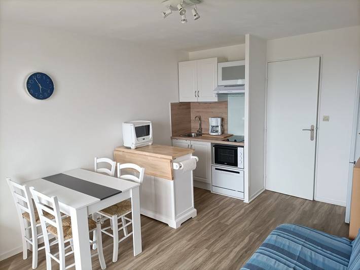 Gîte pour 4 personnes, avec balcon à Donville-les-Bains - 4