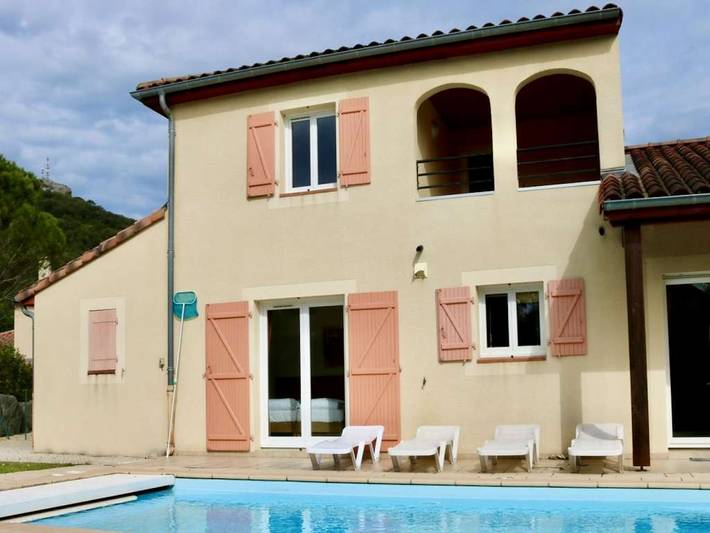 Villa pour 8 personnes, avec piscine ainsi que jardin et balcon à Vallon-Pont-d'Arc - 2