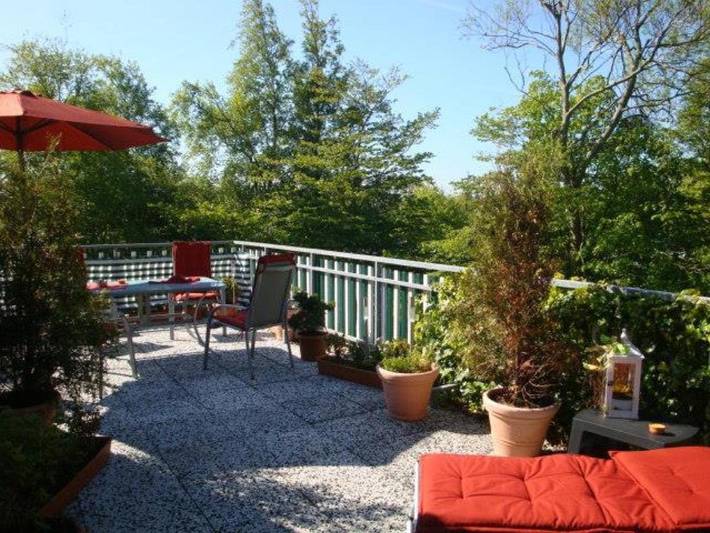 Ferienwohnung für 4 Personen, mit Balkon und Terrasse sowie Garten und Ausblick in Dornumersiel