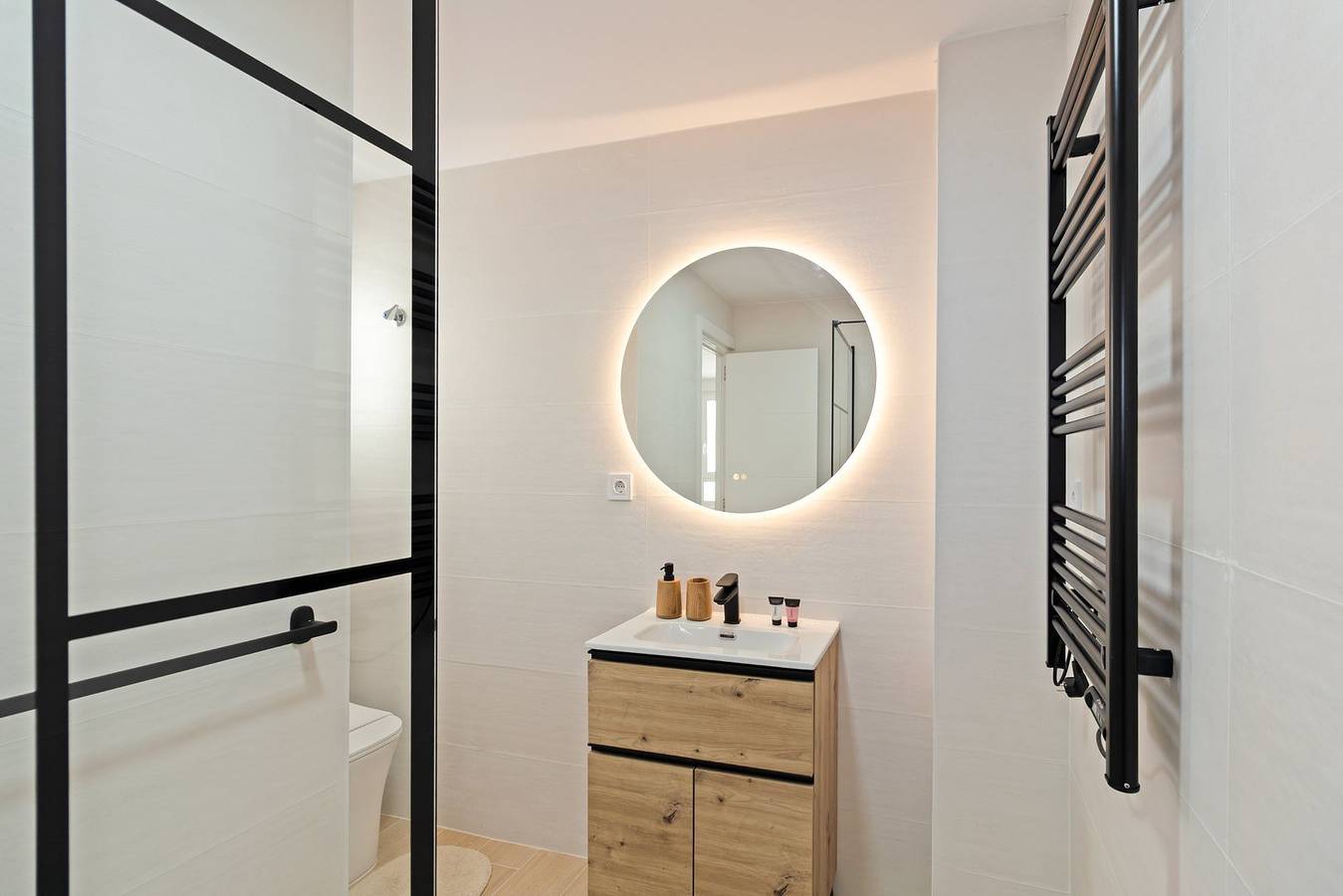 Geheel appartement, Vakantieappartement voor 5 personen in La Malvarrosa, Valencia