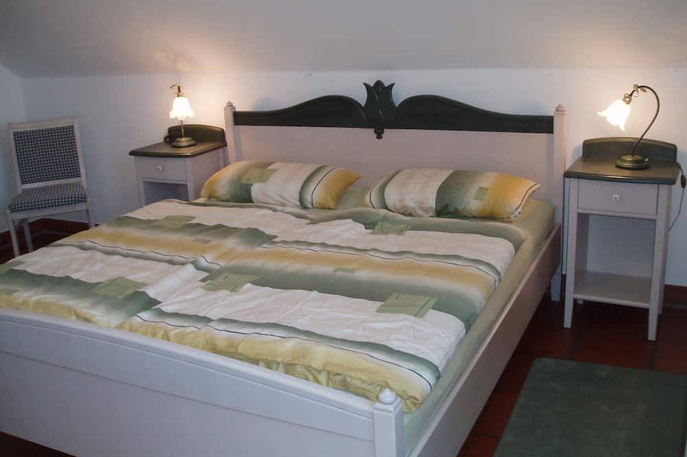 Ganze Wohnung, Exclusive Ferienwohnung im Og. direkt am Kanal mit eigenem Steg in Grimersum, Krummhörn