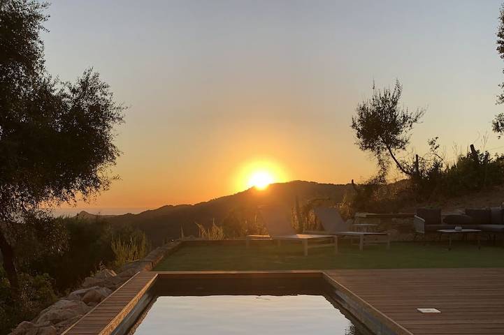 Location de vacances pour 4 personnes, avec Balcon et Jardin à Sari-d'Orcino