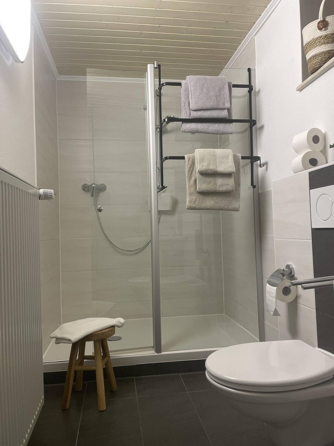Ganze Ferienwohnung, 2-Bett-Ferienwohng.Dusche und Bad, 1 Schlafzimmer in Polch, Osteifel