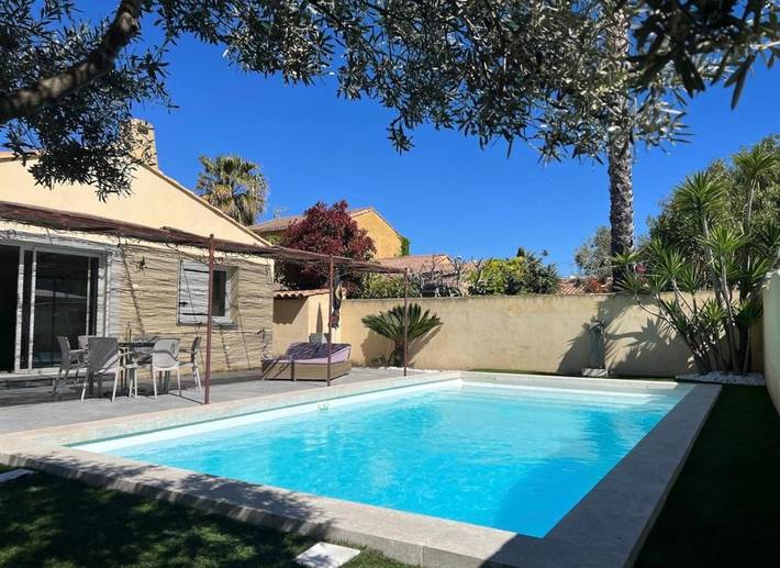 Villa pour 6 personnes, avec Piscine à La Crau