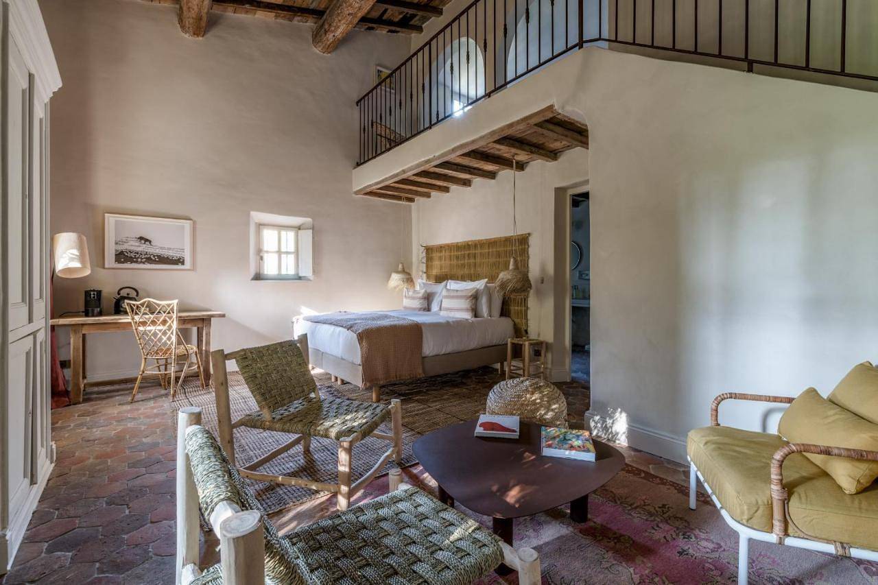 Quadruple Room with Terrace in Paradou, Région d'Arles