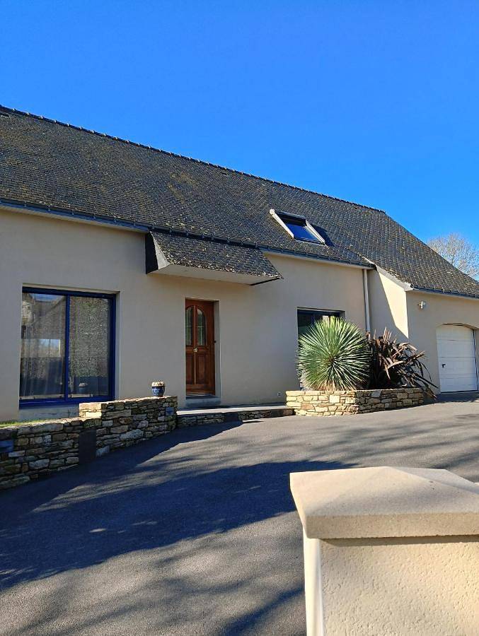 Location de vacances pour 10 personnes, avec jardin et piscine, animaux acceptés à Arzal - 2