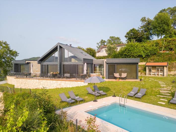 Casa rural para 4 personas, con Balcón además de Jacuzzi y Jardín en Distrito de Braga - 2