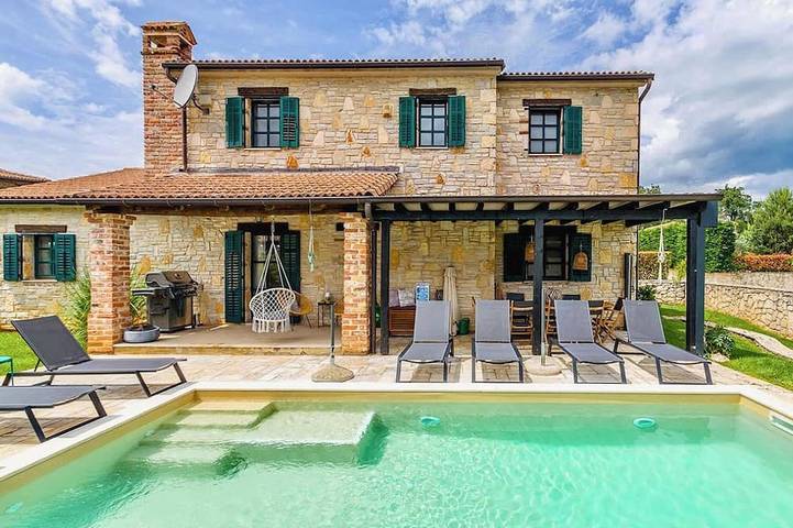 Villa pour 8 personnes, avec jardin et balcon à Barat