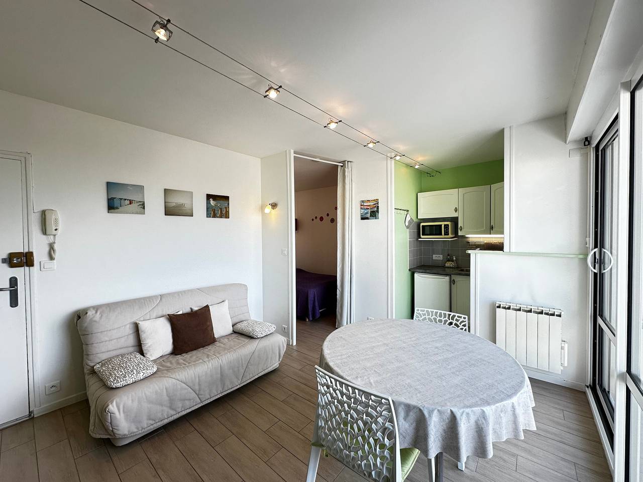 Apartamento entero, Estudio acogedor vista al mar, centro Fouras, balcón, 2 pers in Fouras, Region de Rochefort