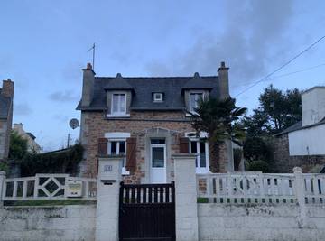 Gîte pour 6 personnes, avec jardin dans Port de Paimpol