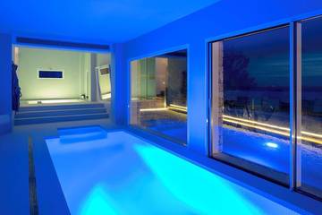 Villa pour 12 personnes, avec jardin ainsi que balcon et sauna à Roca Llisa