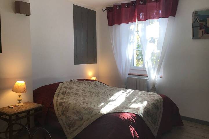 Location de vacances pour 4 personnes, avec jacuzzi et balcon à Villeneuve-Minervois - 3