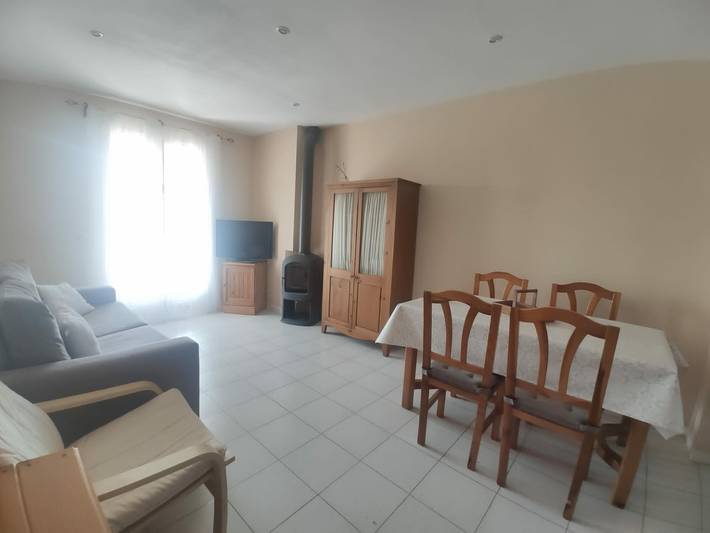 Gîte pour 6 personnes, avec balcon et piscine à Jaca - 2