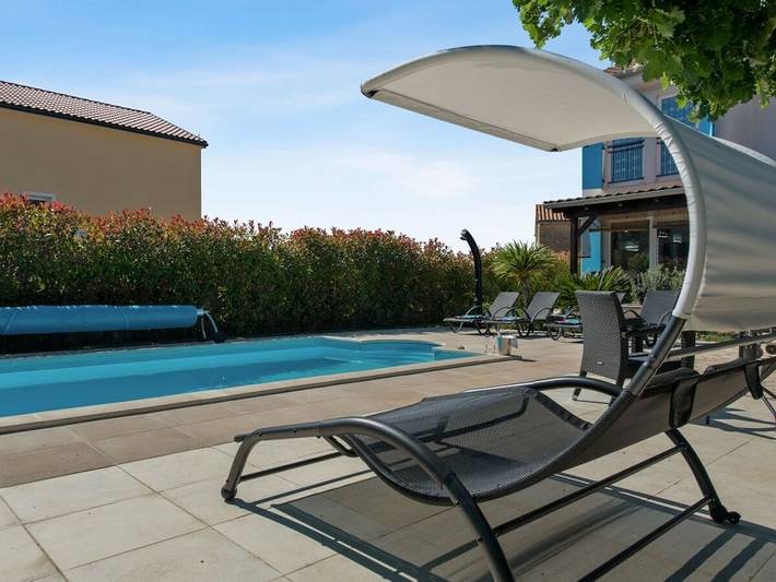 Villa in Barušić mit Schwimmbecken in Malinska-Dubašnica, Krk