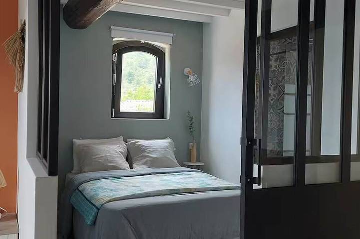 Gîte pour 2 personnes, avec balcon à Viens - 2