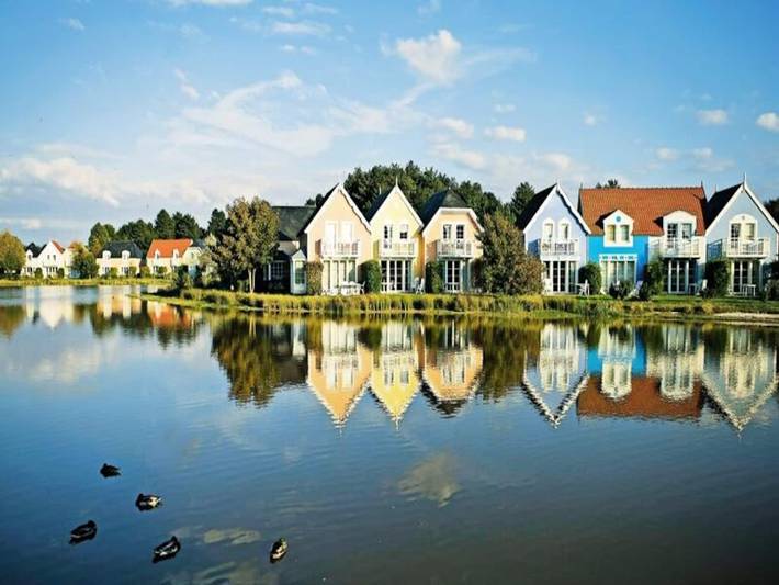 Appartement de vacances pour 6 personnes, avec balcon et piscine, adapté aux familles