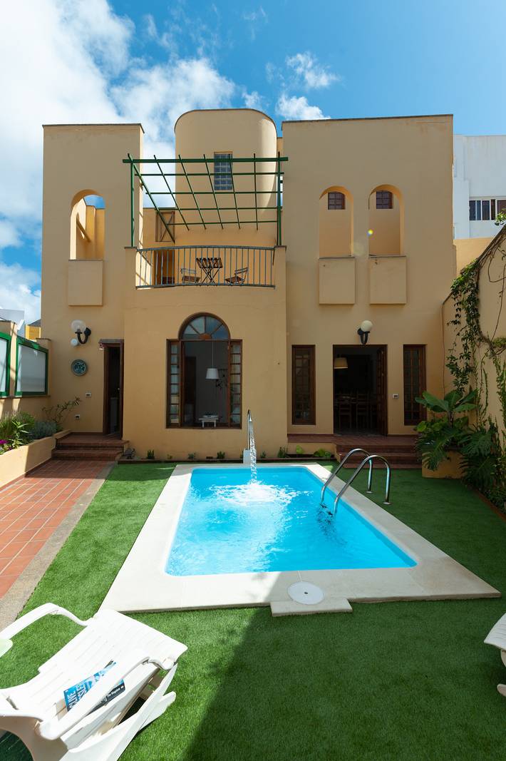 Casa de vacaciones para 12 personas, con terraza y jardín - 1