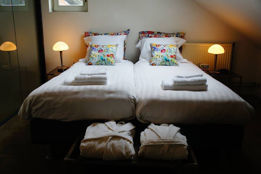 Geheel appartement, Luxe appartement aan de Maas .Meest centraal gelegen luxe verblijf in Maastricht, Limburg