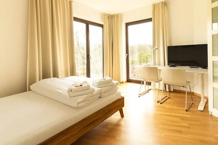 Ferienhaus für 8 Personen, mit Garten und Terrasse in Bergisch Gladbach - 2