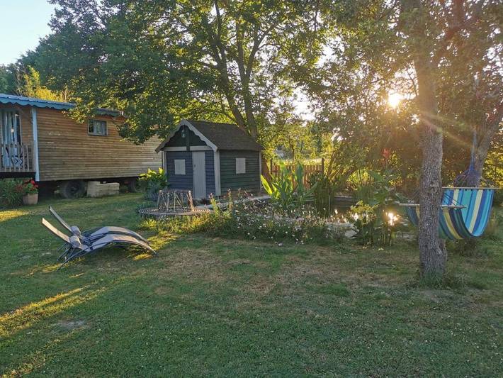 Gîte pour 6 personnes, avec Balcon et Terrasse ainsi que Jardin et Piscine à Montesquieu-Lauragais