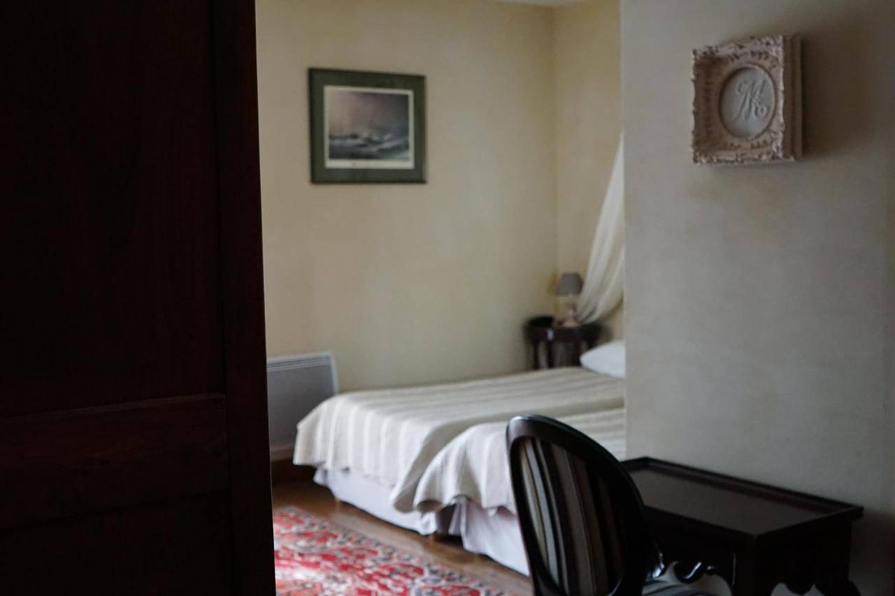 Manoir Des Douets Fleuris in Cancale, Baie du Mont-Saint-Michel