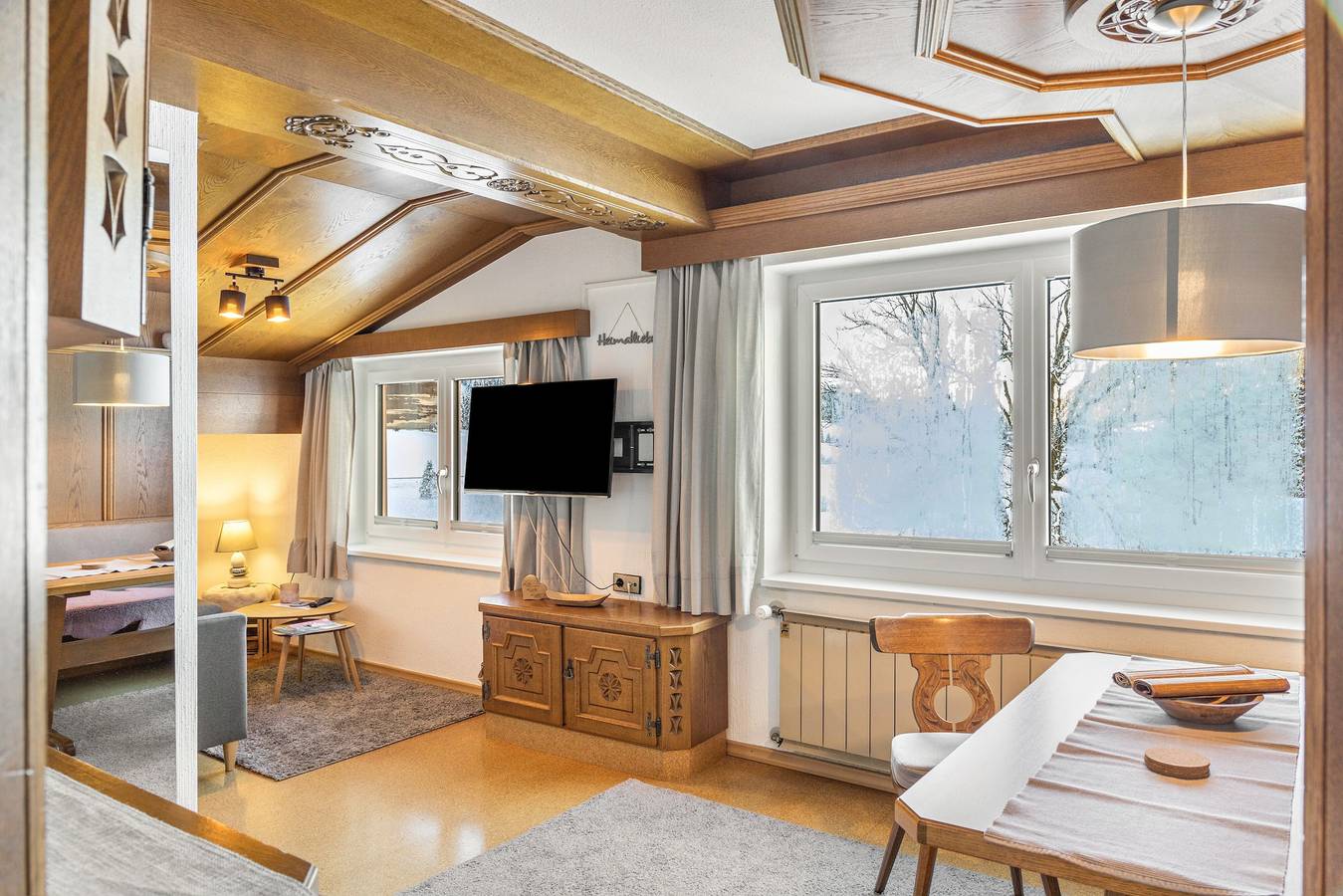 Ganze Wohnung, Apartment 'Schwalbennest - 17' mit Bergblick, gemeinsamer Terrasse und Wlan in Nesselwängle, Außerfern