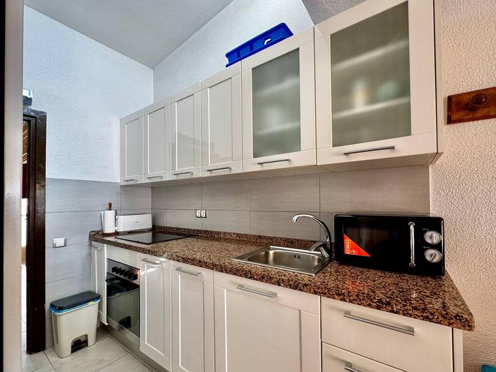 Ferienhaus für 2 Personen, mit Balkon/Terrasse und Terrasse sowie Garten und Pool in Roquetas de Mar - 4