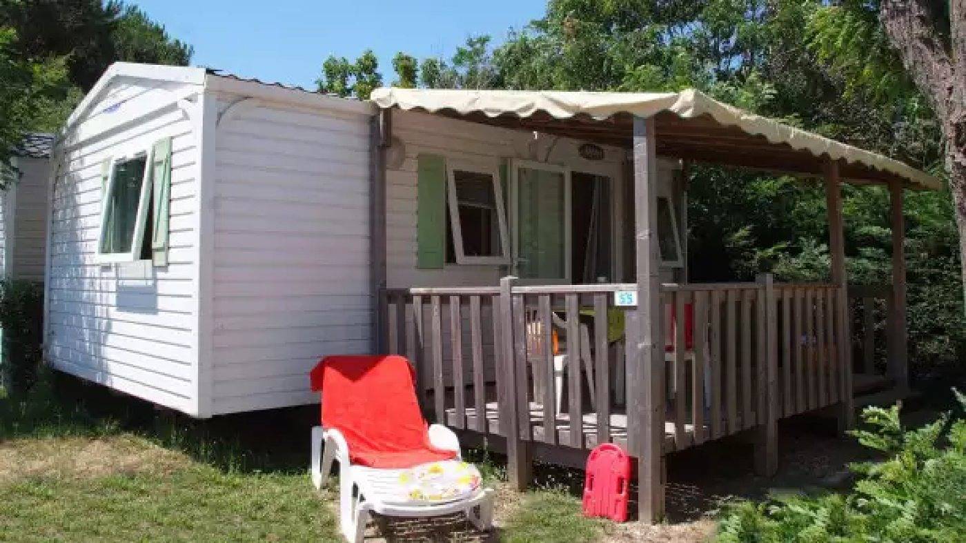 Zecamping 3 étoiles 2km plage espace aquatique locatif Tv clim 24m2 in Bormes-les-Mimosas, Parco nazionale di Port-Cros