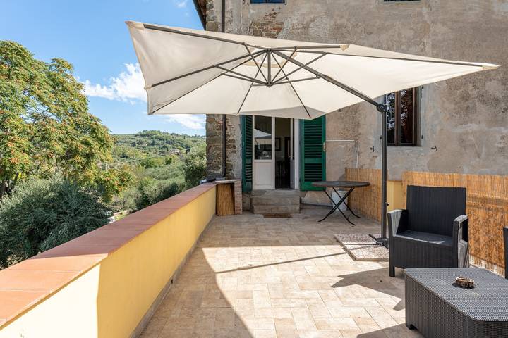 Geheel appartement, Appartement "Casa do Sol Villa Barbacci" met zwembad, tuin, terras en Wi-Fi in Monsummano Terme, Provincie Pistoia