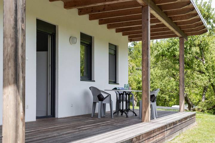 Ferienhaus für 5 Personen, mit Balkon/Terrasse und Terrasse sowie Garten in Klagenfurt-Land