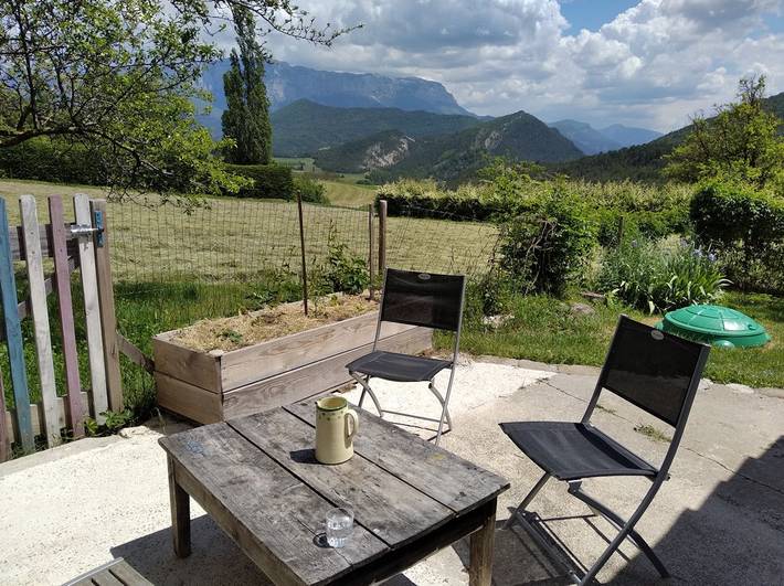 Gîte pour 6 personnes, avec terrasse et jardin, animaux acceptés dans la Drôme - 4