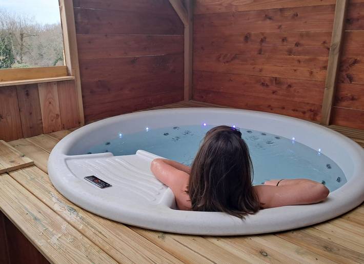 Chalet pour 4 personnes, avec jacuzzi et terrasse - 1