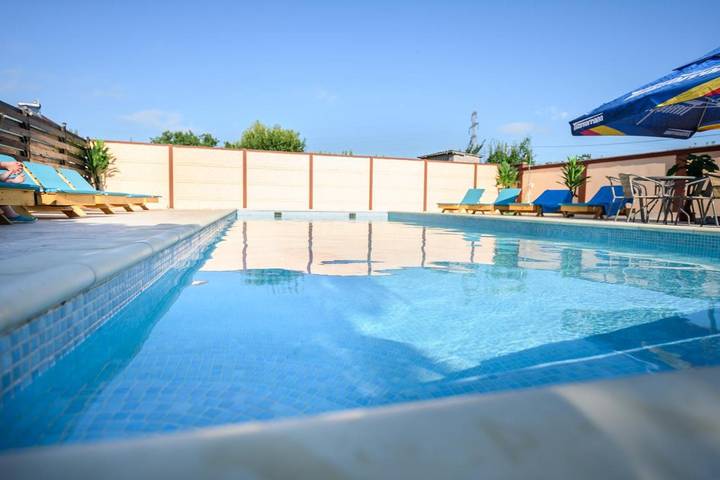 Maison d’hôte pour 2 personnes, avec piscine et jardin dans Constanța - 2