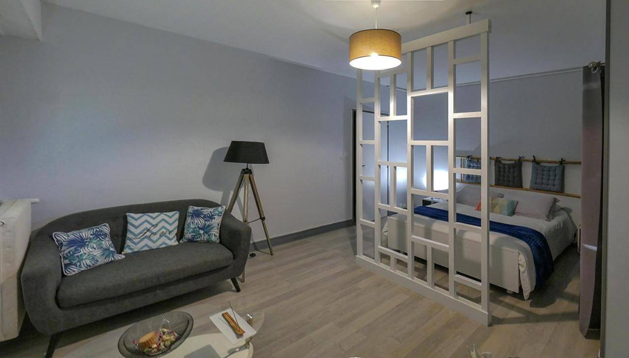 Appartement entier, "Les Jardins du Clain" in Poitiers, Vienne (France)
