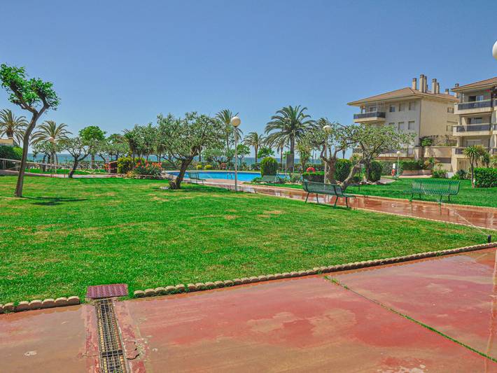 Entire apartment, Apartment by the sea in Cambrils with air conditioning in Cambrils, Costa Dorada