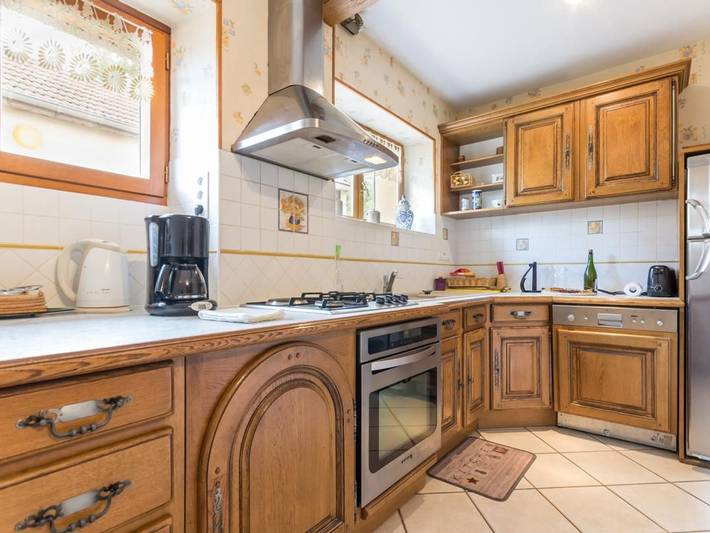 Familienhaus mit Garten und Parkplatz, Haustiere erlaubt in Liernais, Beaune und Umgebung
