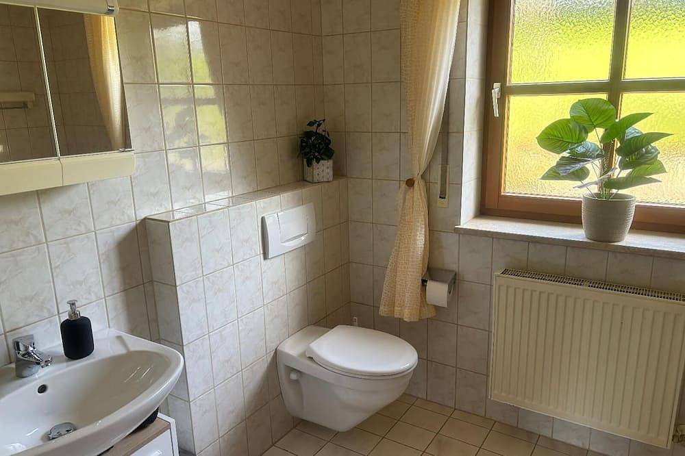 Ganze Wohnung, Großzügig geschnittene Ferienwohnung Kraft in Furth im Wald, Ostbayern