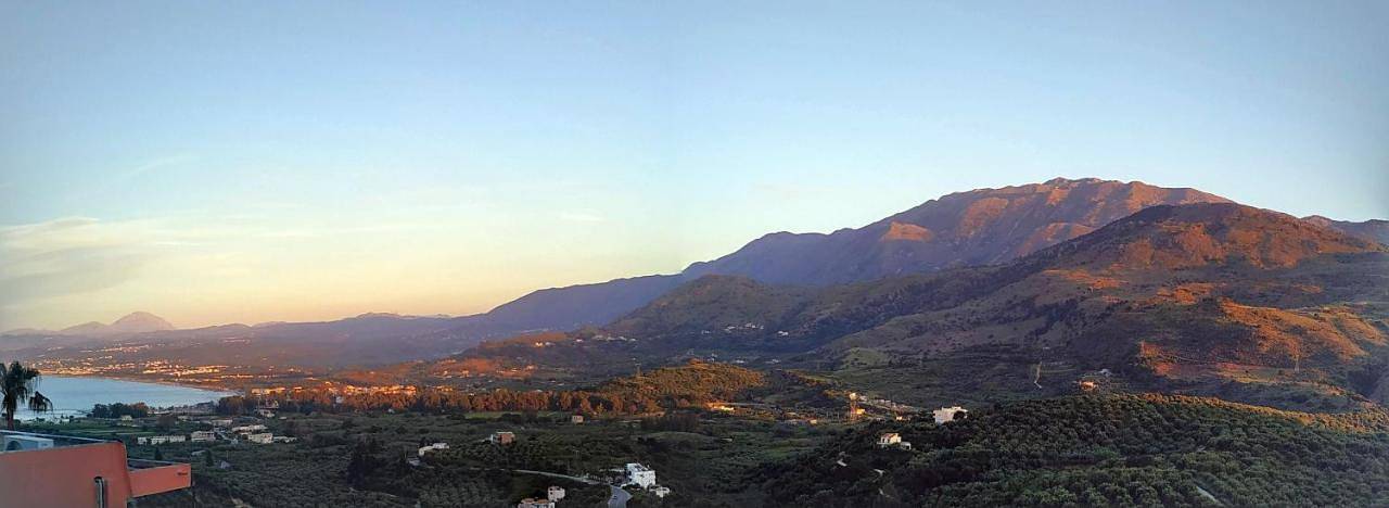 Gîte pour 3 personnes, avec vue ainsi que piscine et terrasse dans Georgioupoli - 3
