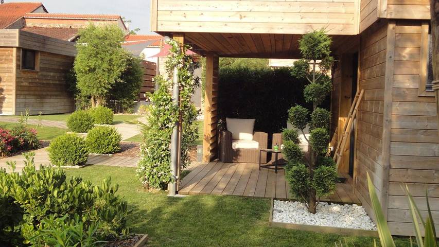 Lodge pour 2 personnes, avec jardin et piscine ainsi que vue et sauna dans le Lot-et-Garonne - 2