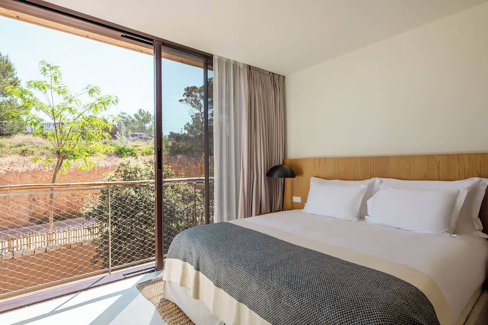 Five Bedroom Residence With Private Pool and Resort Access in Ibiza Stadt, Ibiza Süden