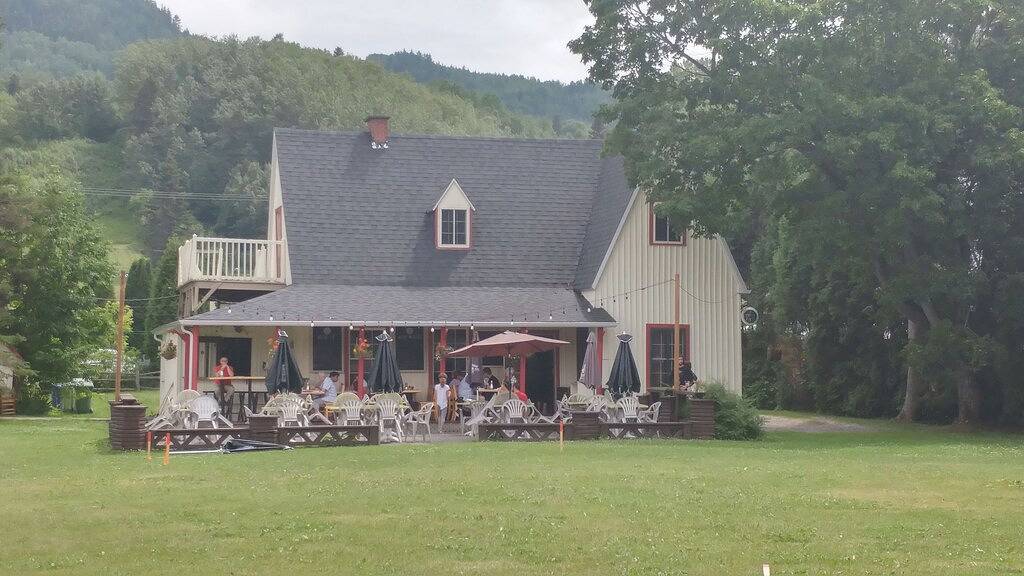 Ganze Wohnung, Fjord du Saguenay, Mont Édouard Wohnung Chez la Belle Rose in Mont Édouard