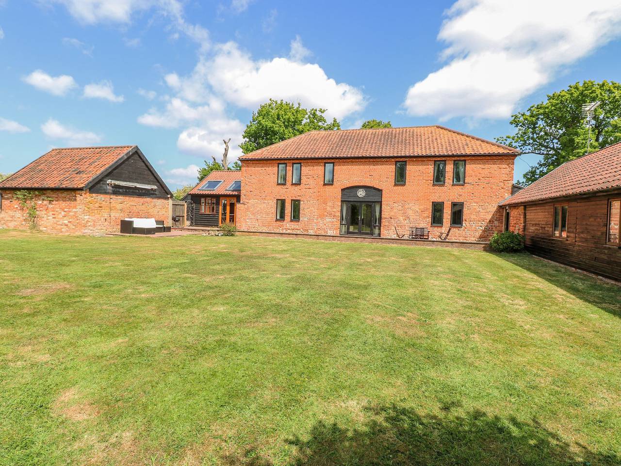 Lakeside Barn in Felmingham, Norfolk